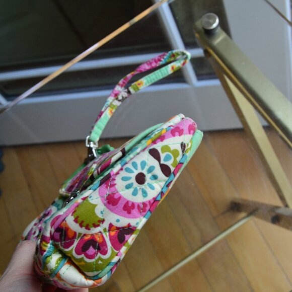 VERA BRADLEY "TUTTI FRUTTI" WRISTLET - Picture 7 of 9